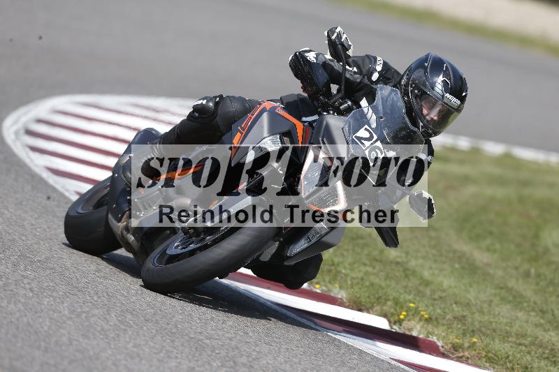 Archiv-2025/49 26.08.2025 Cornu Master School ADR/gruen-vert/26